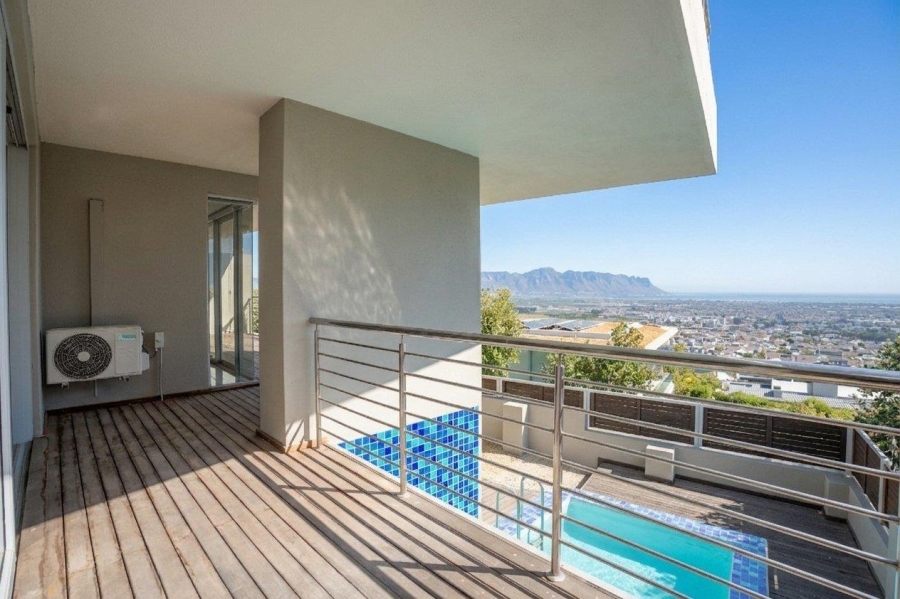 5 Bedroom Property for Sale in Fairhaven Country Estate Western Cape